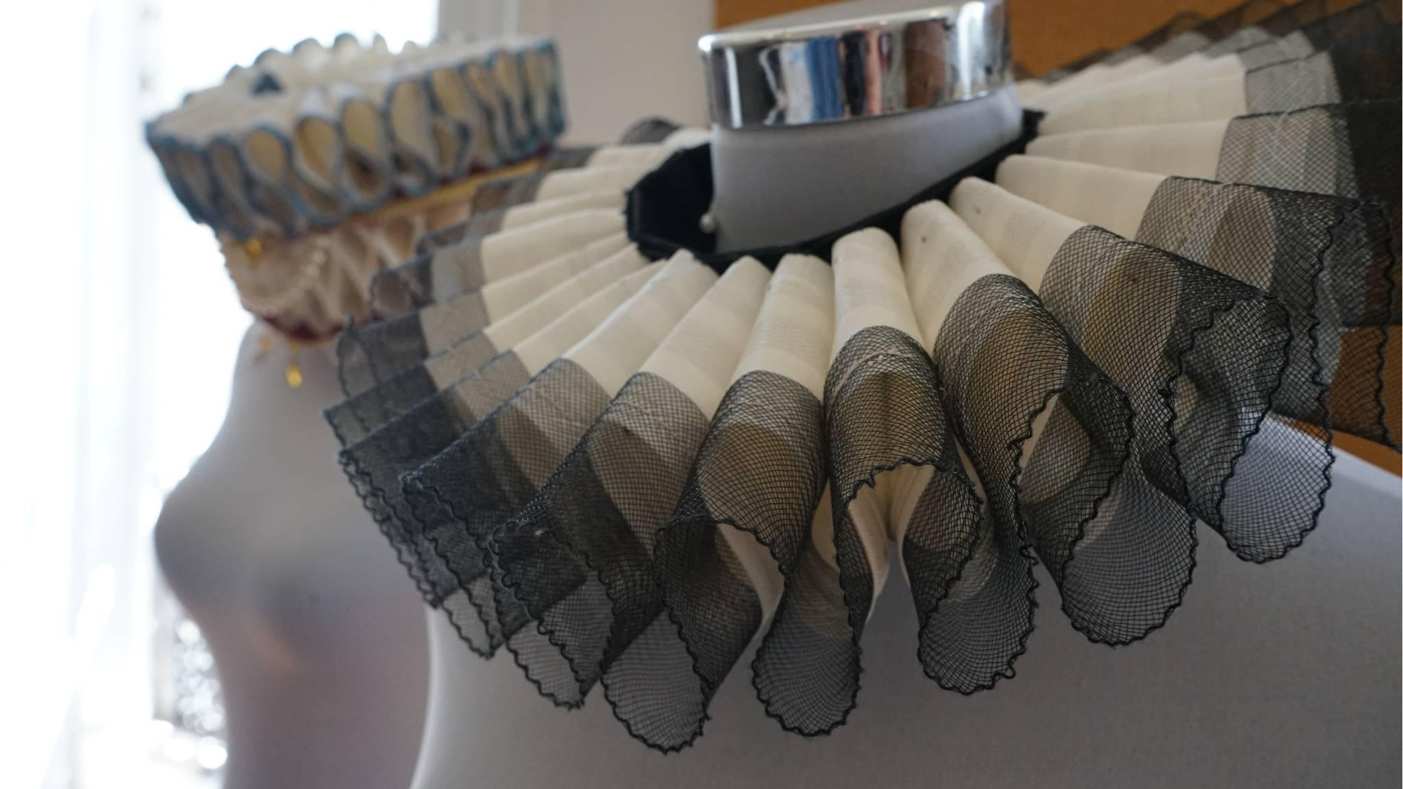 curso profissional de cenografia, figurinos e adereços