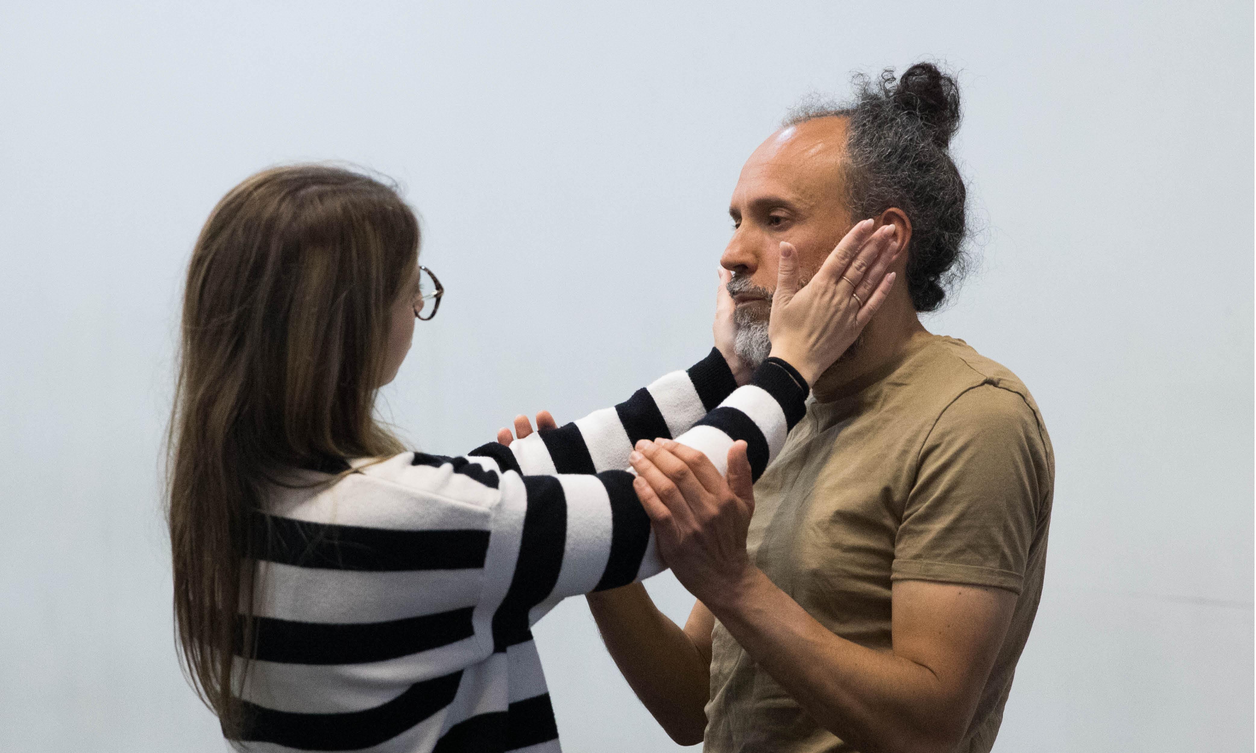 CURSO DE FORMAÇÃO TEATRAL